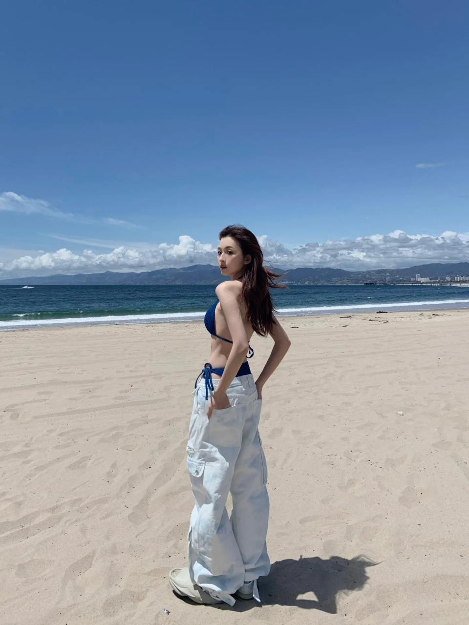 Beautiful woman sexy bikini (bikini beauty HD mobile wallpaper)